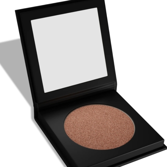 Araceli Tequila Highlighter Con Agave✨️ (Reposado/Soft Gold) - Picture 8 of 8